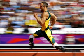 乐鱼体育(中国)官方网站-拜仁节奏调动有效，撕裂博卡防线，拜仁tikitaka