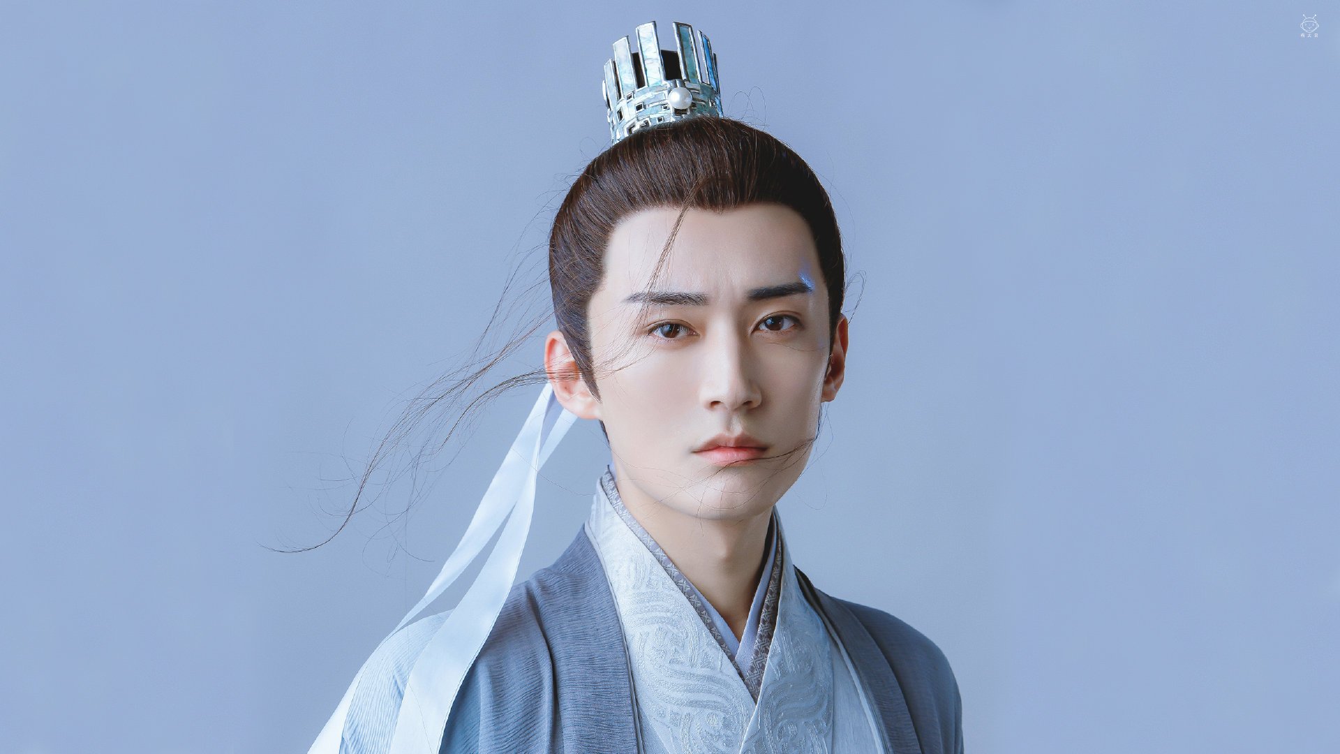 国外赛场热议中国球员表现，国外踢球的中国人