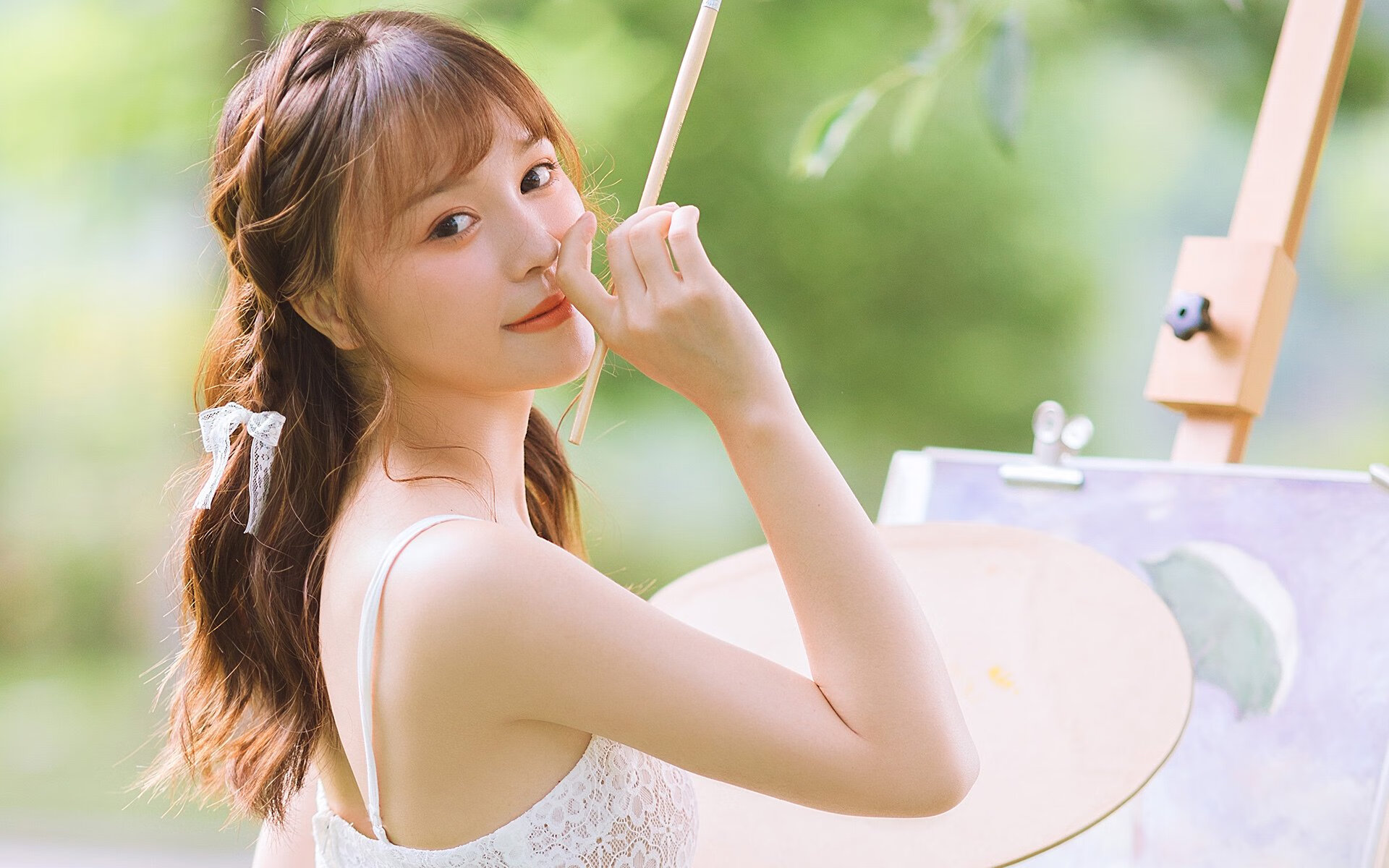 田径赛季备战训练紧张有序,田径准备运动