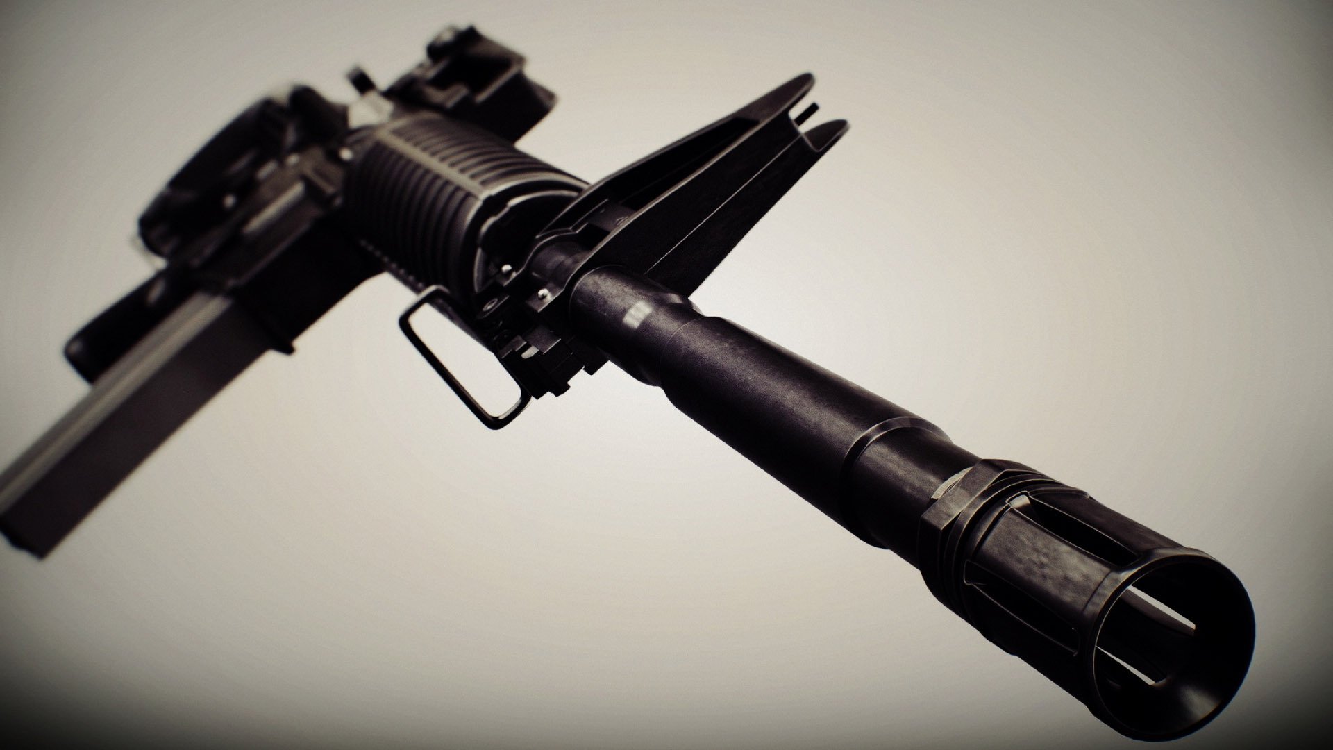 布克强势复出太阳东部前四稳固,太阳布克合同